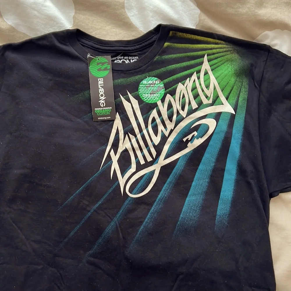 New with tags Billabong T shirt - Picture 2 of 4